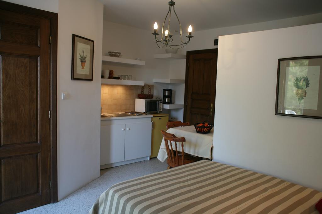 Residence Les Mandariniers Hyères Zimmer foto
